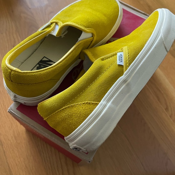Vintage Suede Slip On Vans - Picture 2 of 4